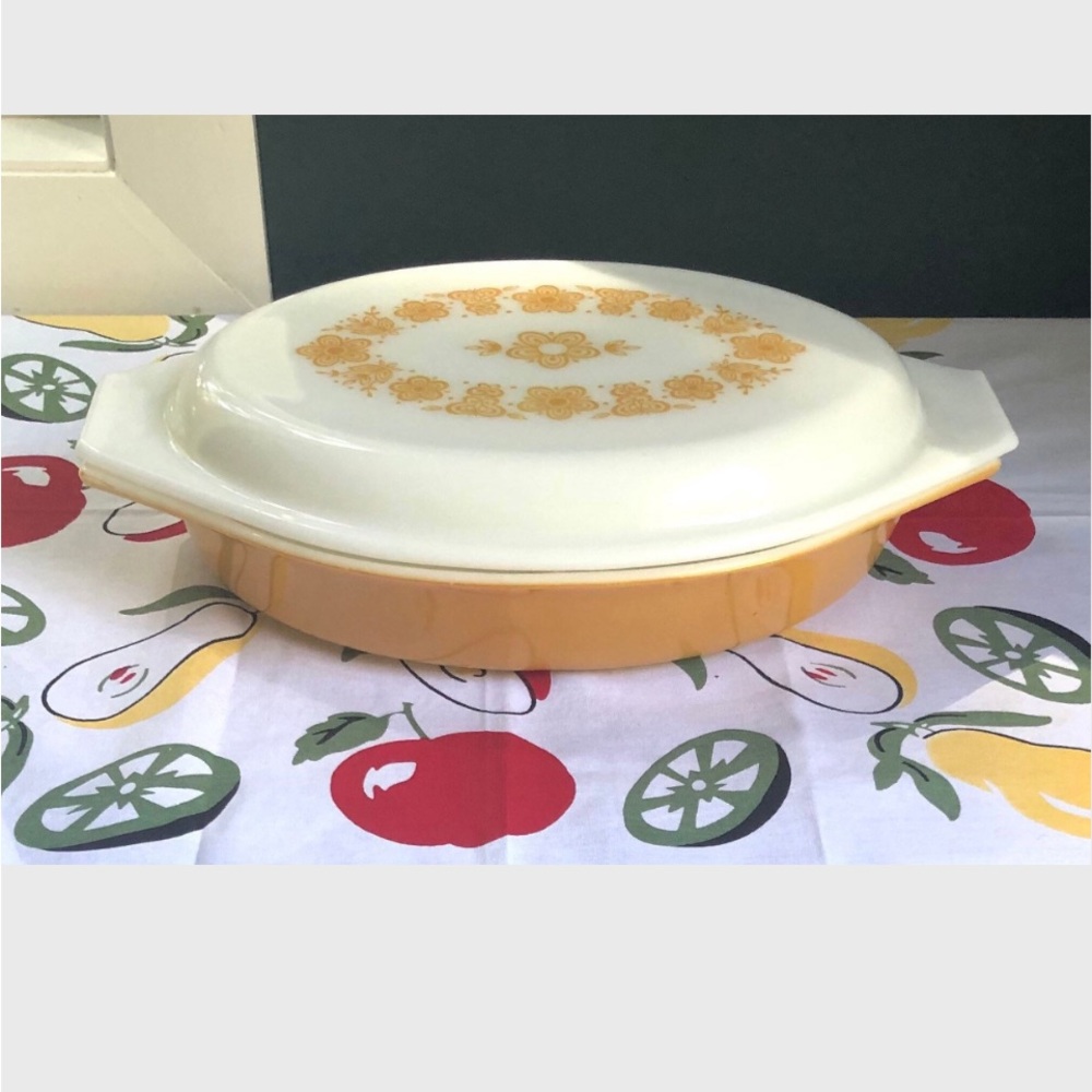 Vintage Pyrex Butterfly Gold Divided Casserole Baking Dish 1 Quart with Lid 063